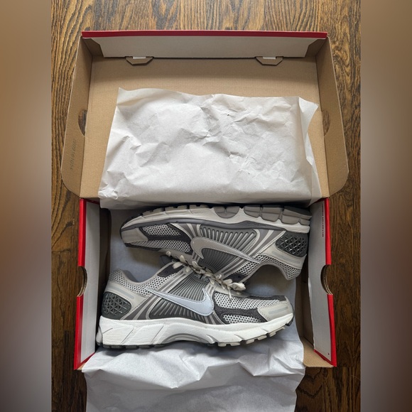 Nike Other - Men’s Nike Zoom Vomero 5 size 11 in original packaging